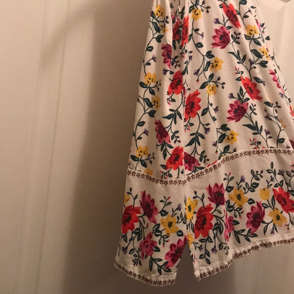 Old Navy sleeveless floral top - Picture 4 of 4